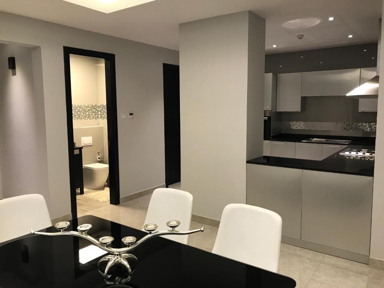 Al Manzil Residence Hidd2 Al-Manamah Bagian luar foto