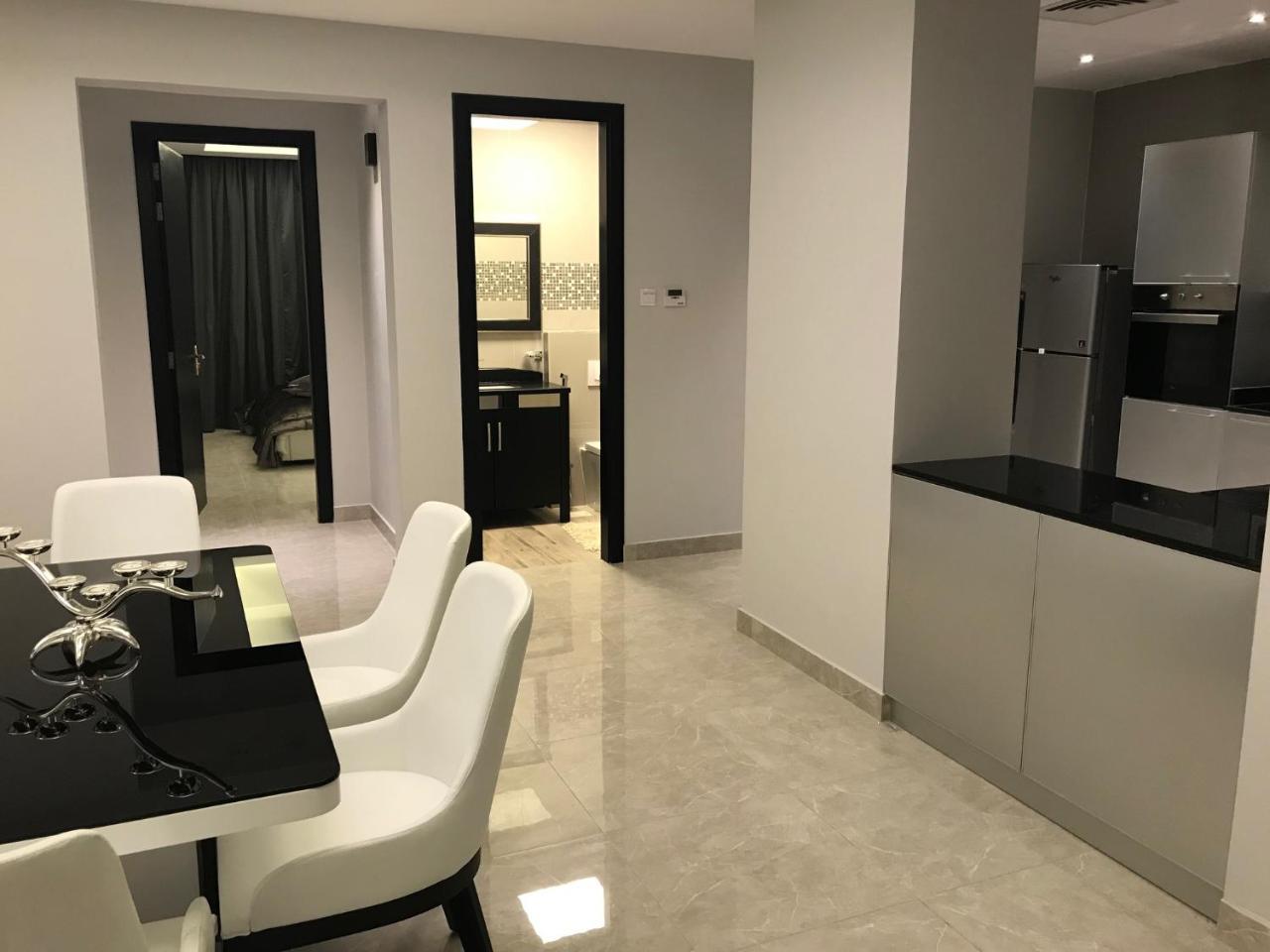 Al Manzil Residence Hidd2 Al-Manamah Bagian luar foto