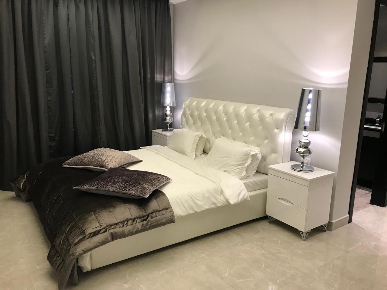 Al Manzil Residence Hidd2 Al-Manamah Bagian luar foto